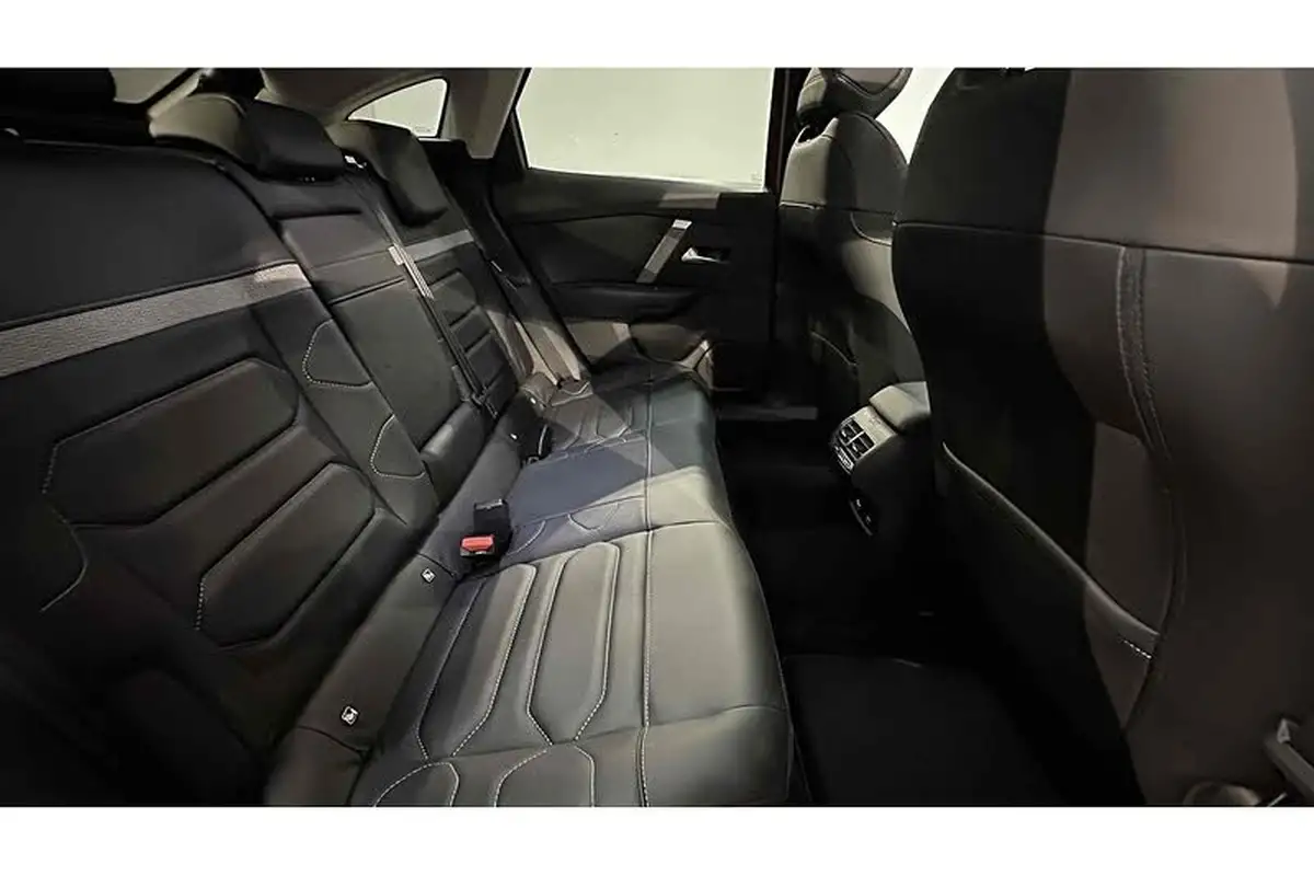 2021-citroen-c4-12-puretech-shine-plus-130ps-big-24