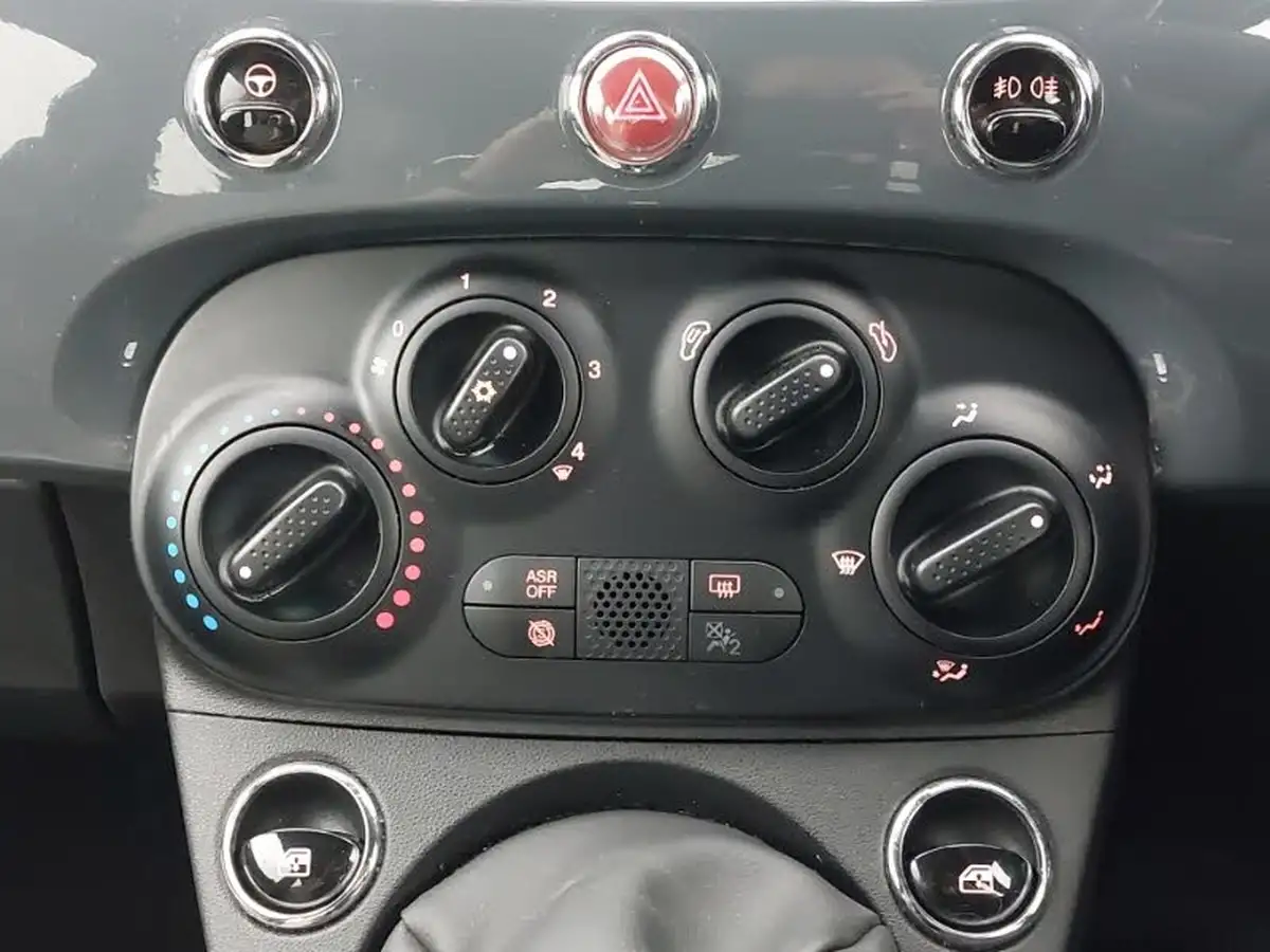 2021-fiat-500c-10-dolcevita-big-13