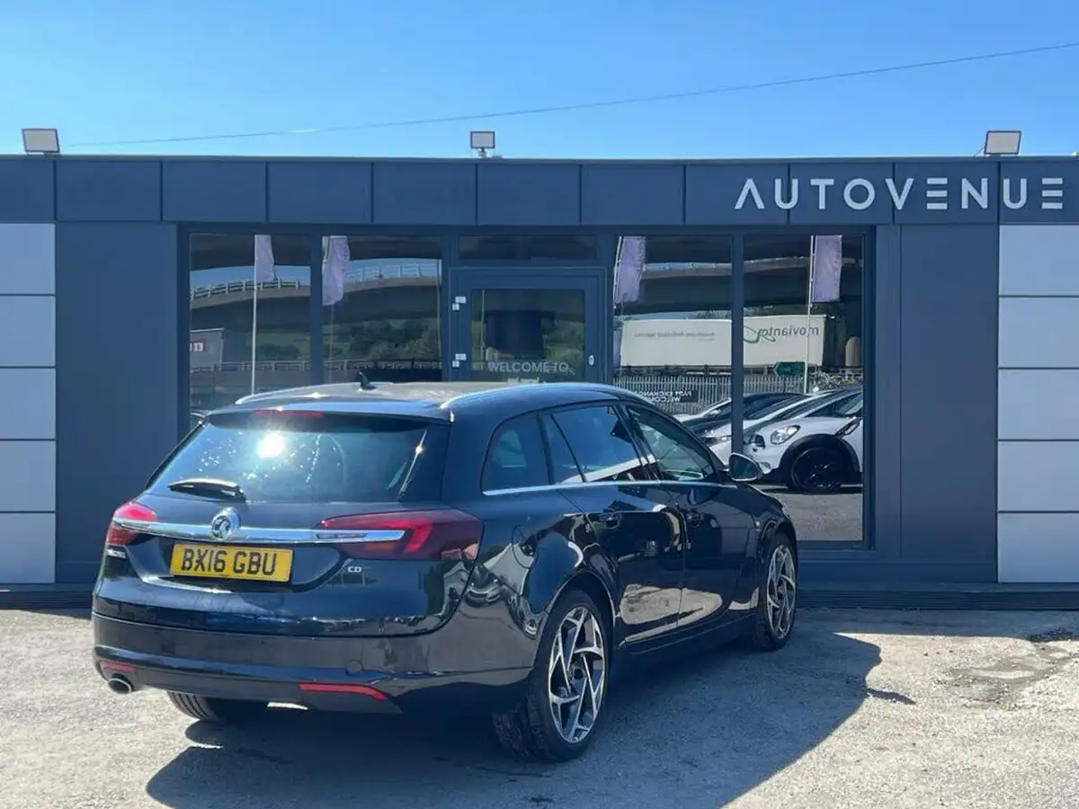 2016-vauxhall-insignia-sports-tourer-20cdti-sri-vx-line-nav-ss-big-3