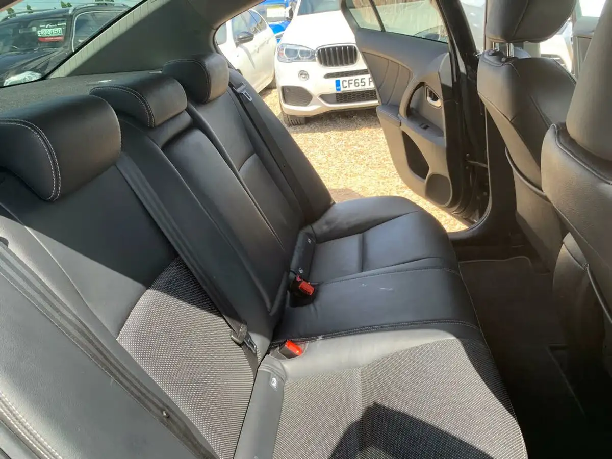 2017-toyota-avensis-20d-4d-business-edition-plus-saloon-4d-big-45