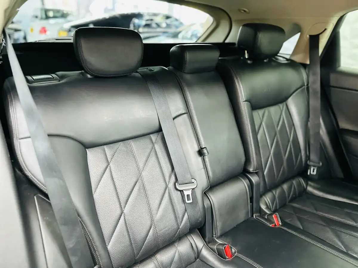 2014-infiniti-qx70-30td-gt-big-23