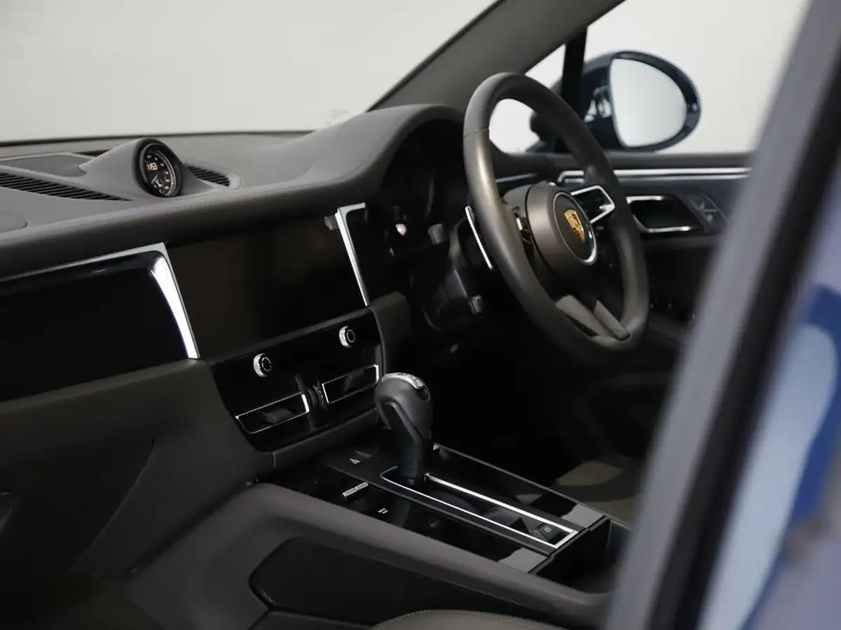 2022-porsche-macan-29-v6-gts-big-18