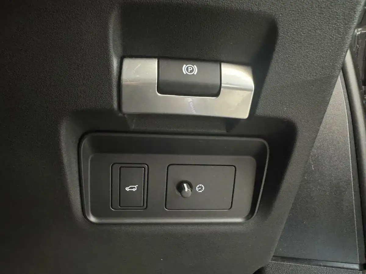 2021-land-rover-range-rover-evoque-20-p250-r-dynamic-hse-big-18