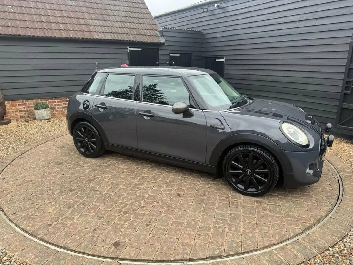 2016-mini-cooper-20-cooper-s-ss-hatchback-5d-big-21