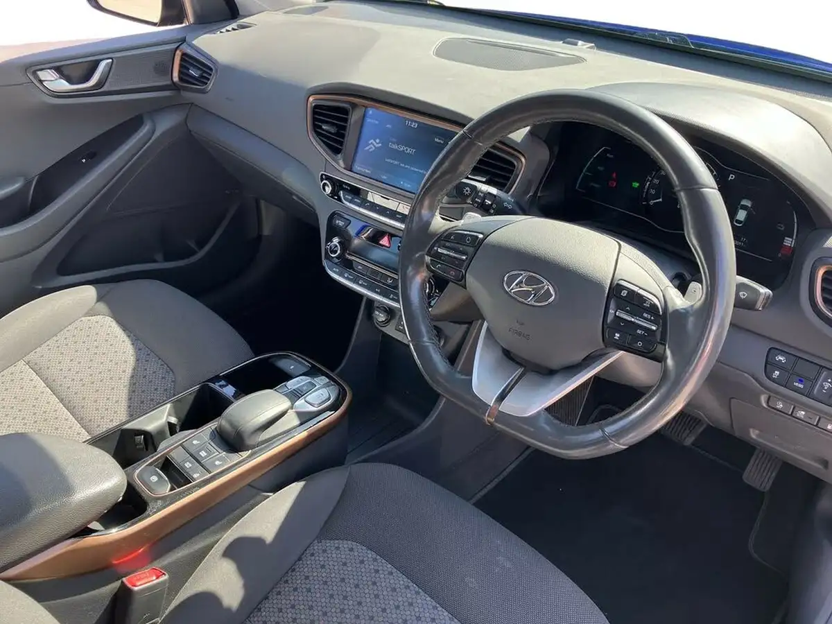 2018-hyundai-ioniq-e-premium-electric-big-8