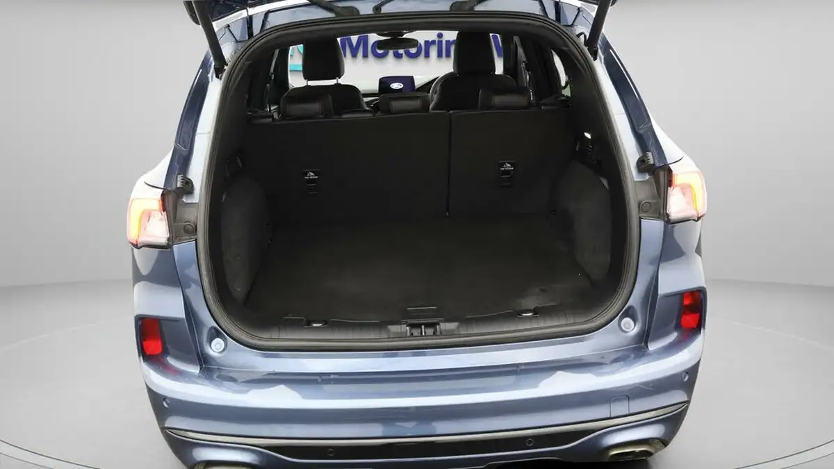 2022-ford-kuga-big-16