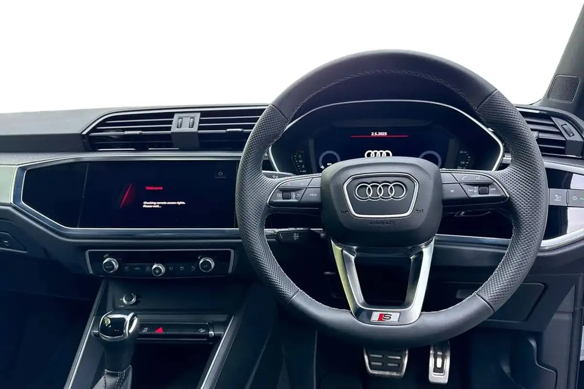 2024-audi-q3-15-35-tfsi-s-line-sportback-tronic-big-17