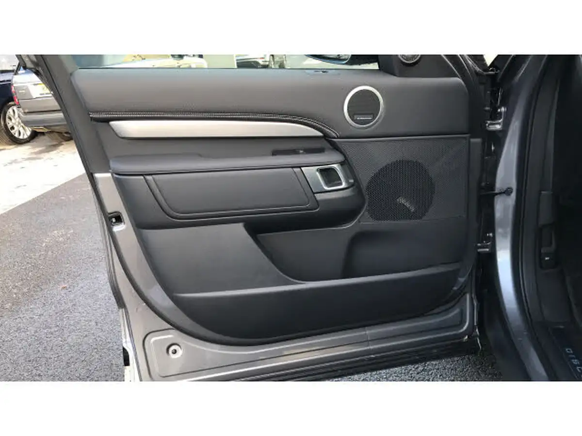 2024-land-rover-discovery-30-d350-dynamic-hse-big-20