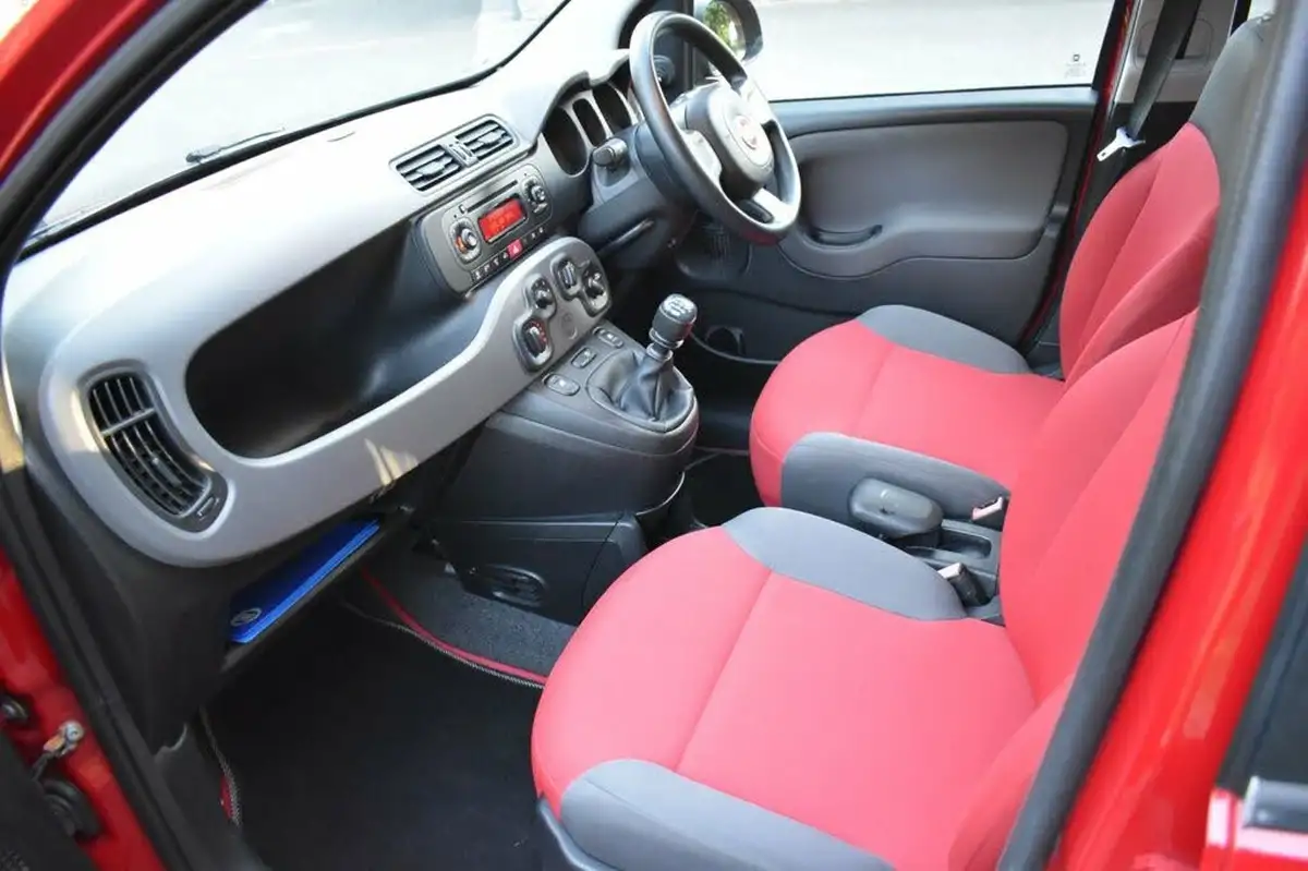 2015-fiat-panda-12-pop-big-9