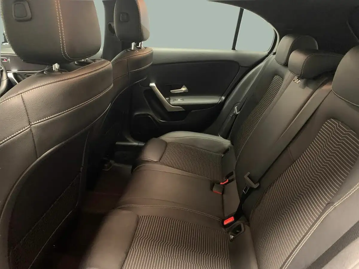 2020-mercedes-benz-a-class-15d-a180d-sport-executive-hatchback-5d-7g-dct-big-35