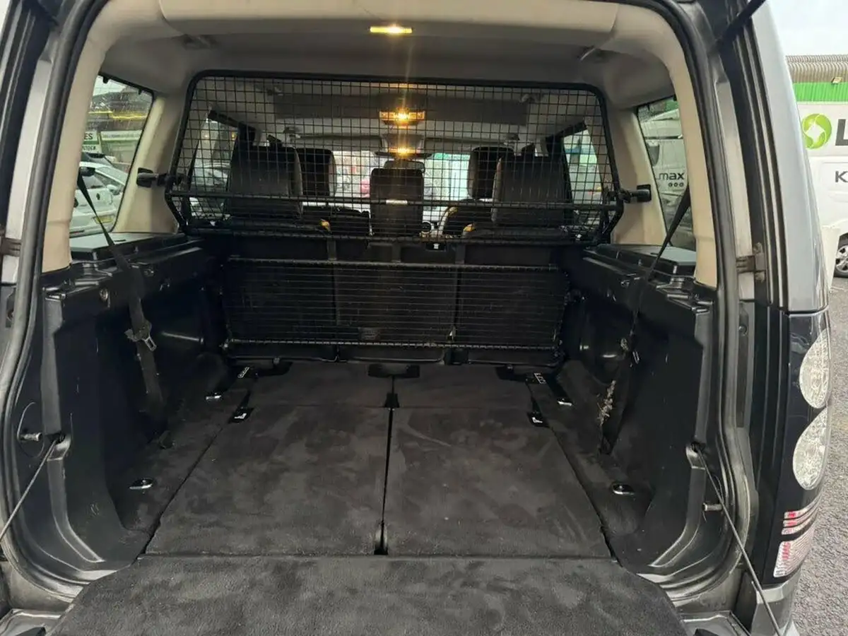 2015-land-rover-discovery-4-30-sd-v6-se-tech-big-15