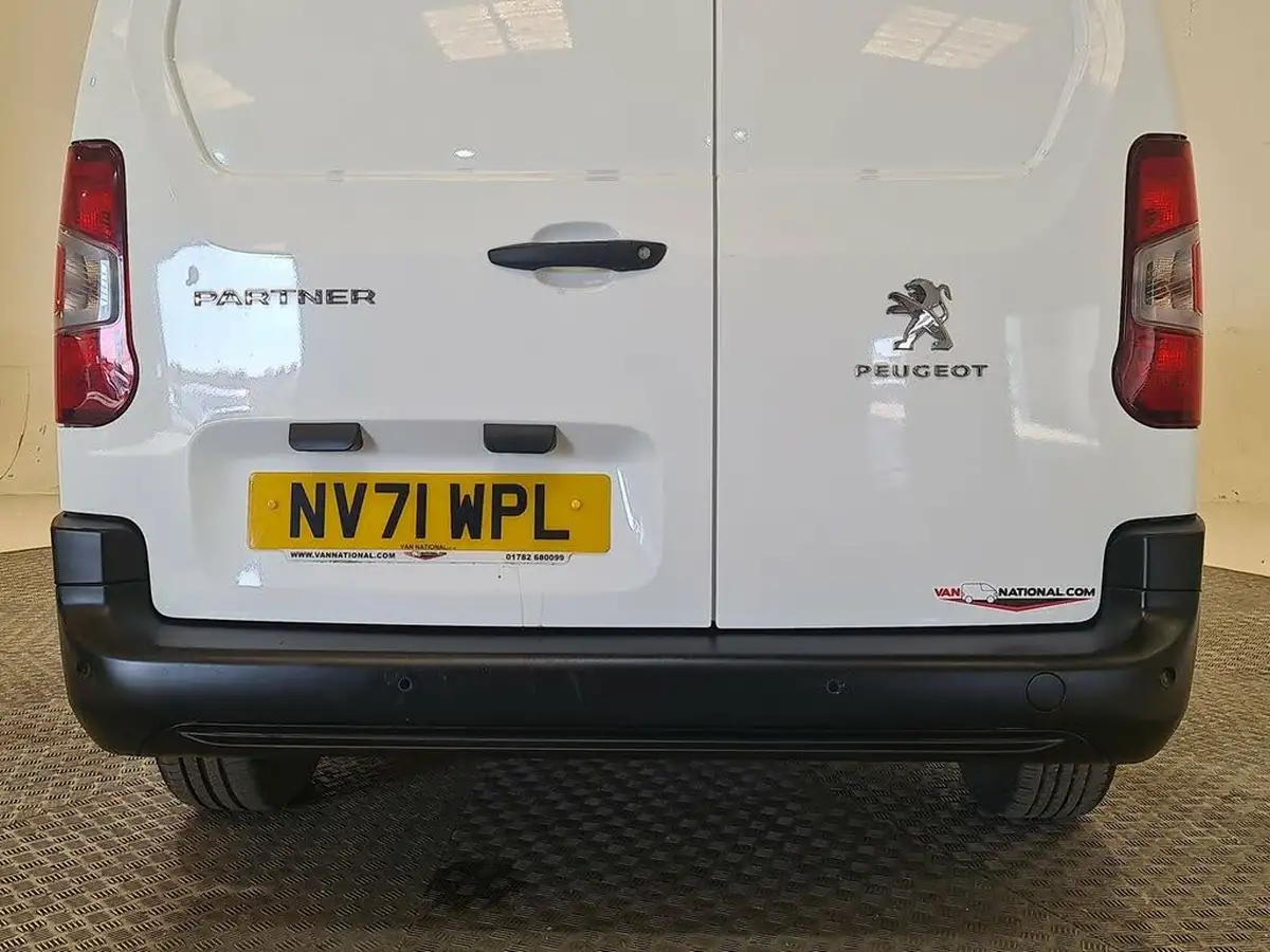 2022-peugeot-partner-15-bluehdi-850-professional-premium-big-24