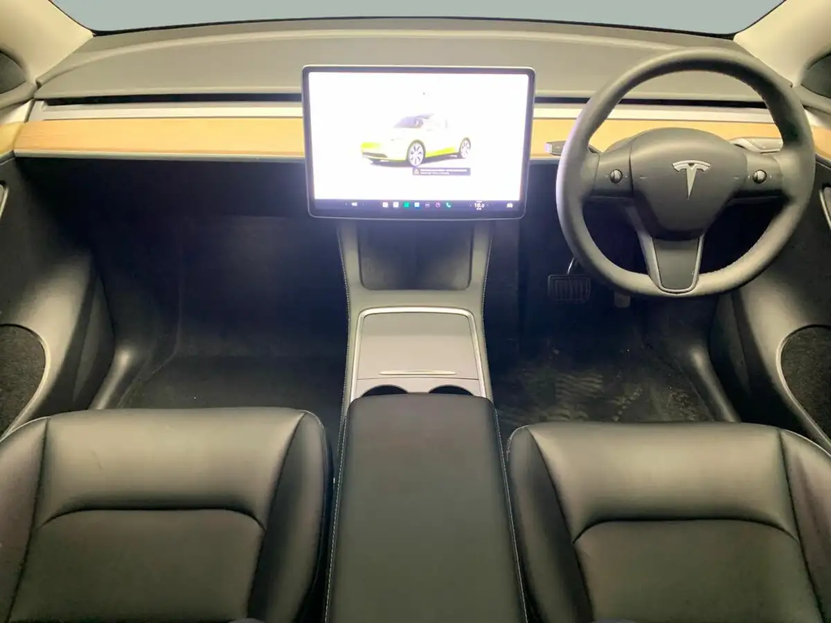 2023-tesla-model-y-e-rwd-big-2