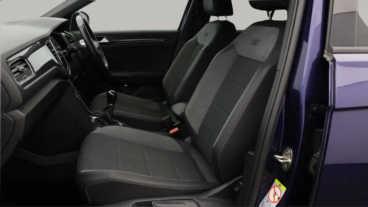 2019-volkswagen-t-roc-16tdi-r-line-big-13
