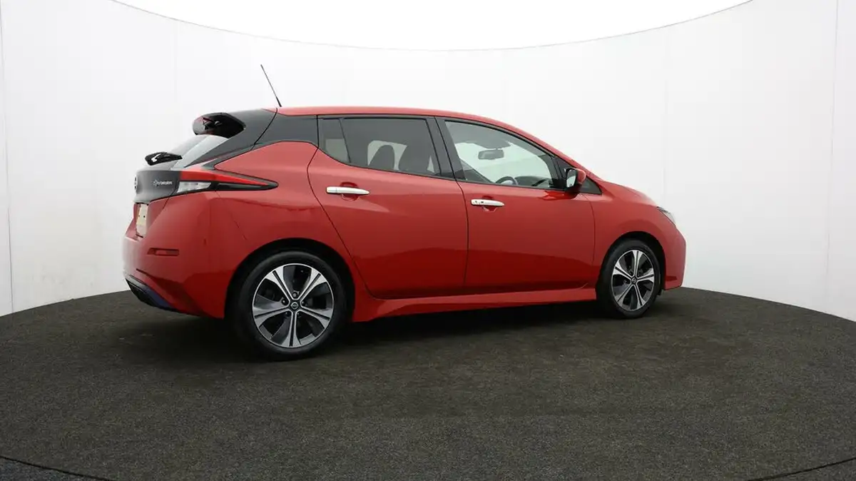 2020-nissan-leaf-e-n-connecta-big-36