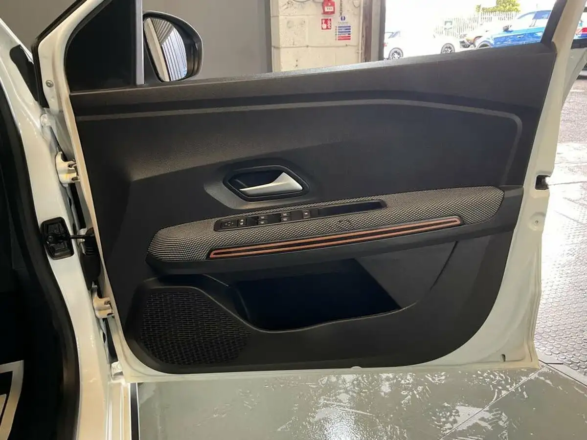 2023-dacia-sandero-stepway-10-tce-expression-90bhp-auto-big-31