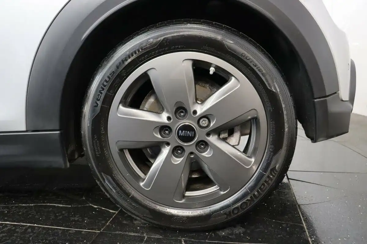 2023-mini-cooper-20-cooper-s-classic-premium-auto-hatchback-3d-auto-big-31