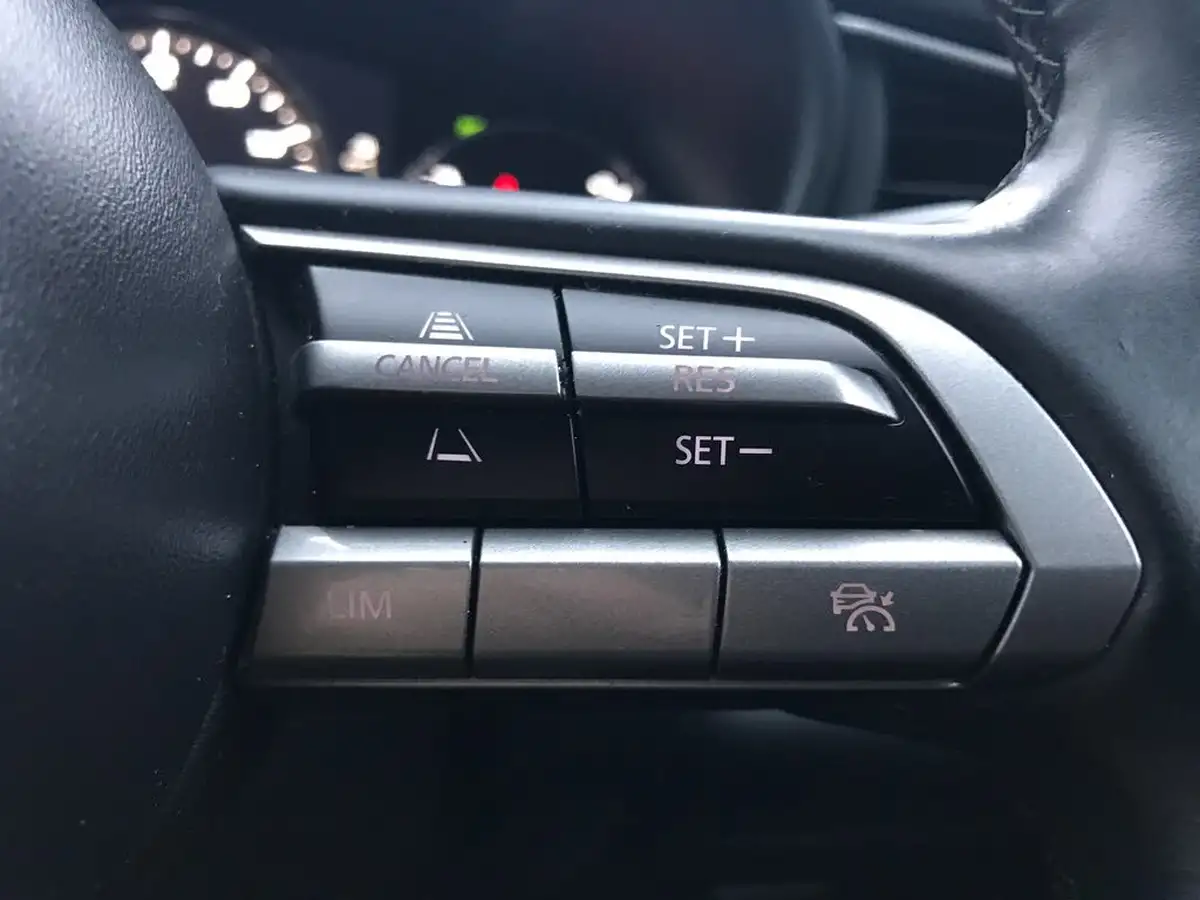 2022-mazda-cx-30-20-e-skyactiv-g-se-l-lux-big-22