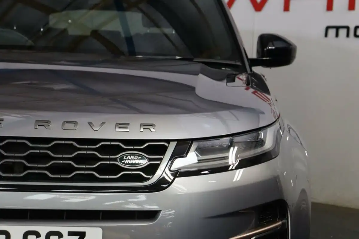 2022-land-rover-range-rover-evoque-15-p300e-r-dynamic-hse-big-12