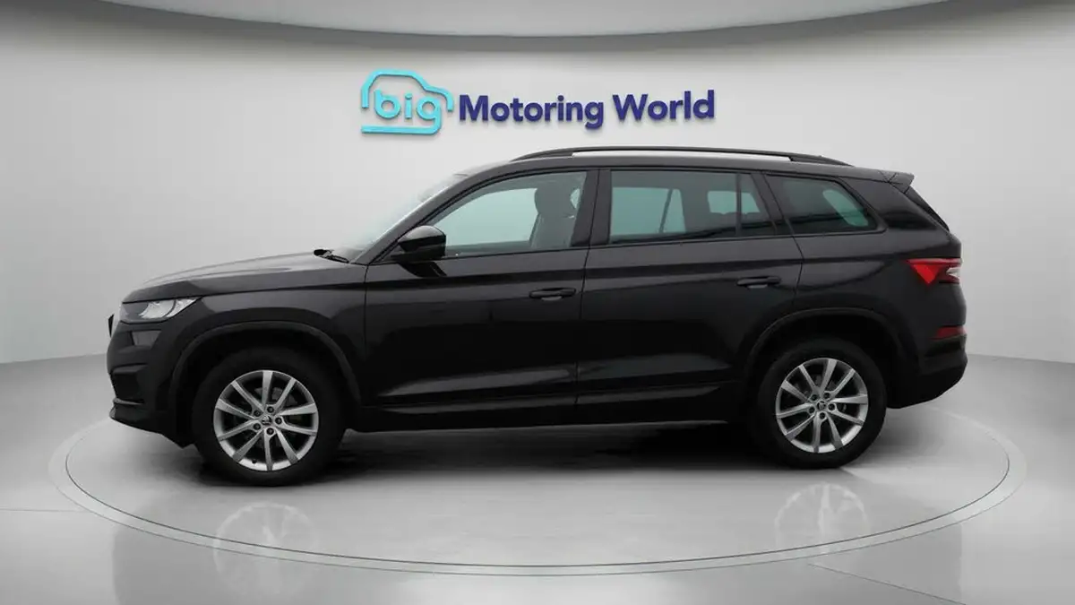 2021-skoda-kodiaq-15-tsi-se-5-dsg-big-4