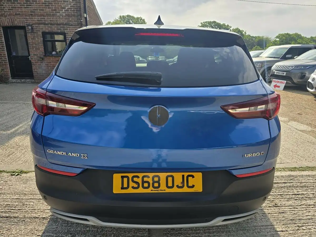 2018-vauxhall-grandland-x-15td-sport-nav-big-7