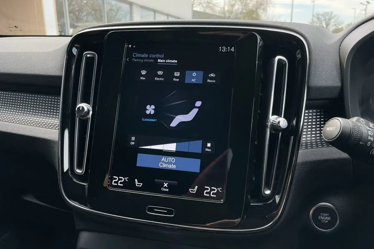 2021-volvo-xc40-15-t3-r-design-161bhp-auto-big-37