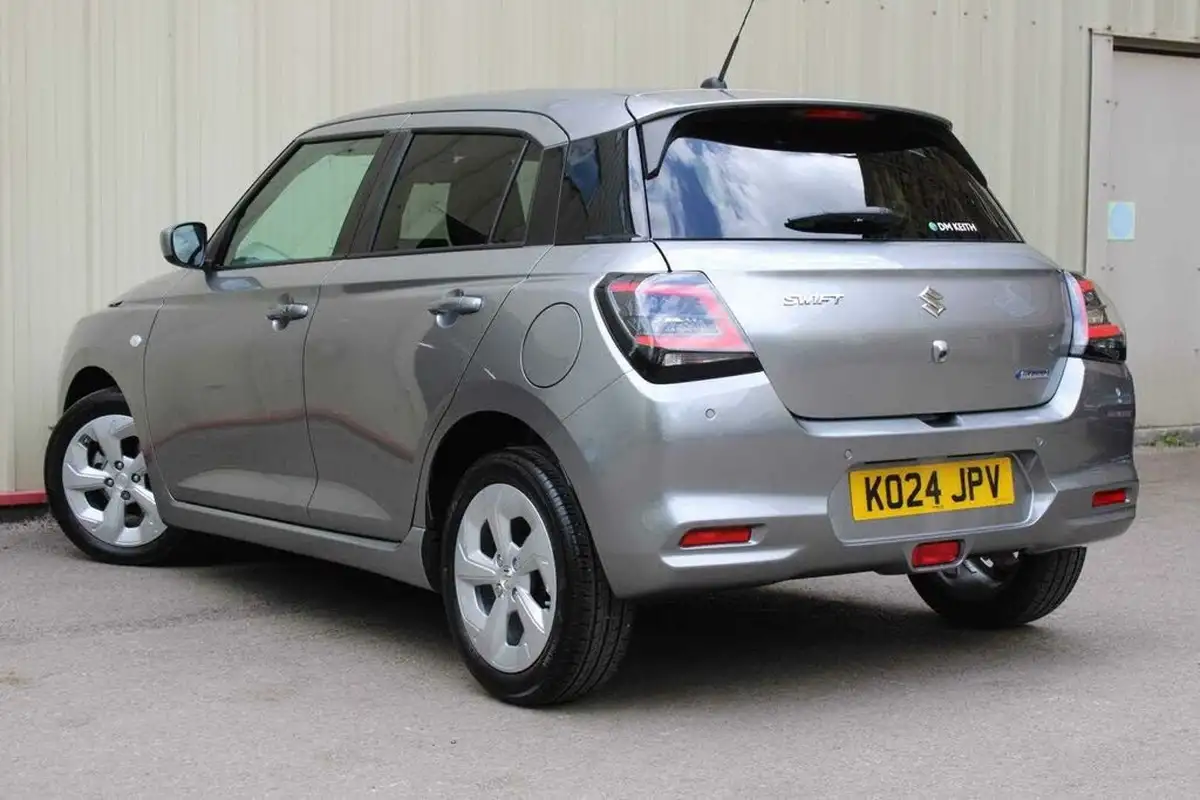 2024-suzuki-swift-12-motion-big-4