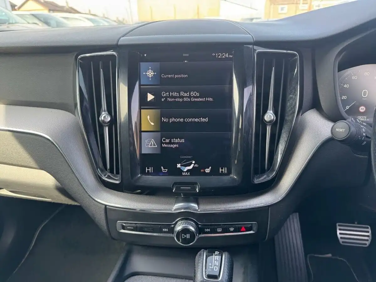 2018-volvo-xc60-20td-d5-r-design-powerpulse-4x4-big-14