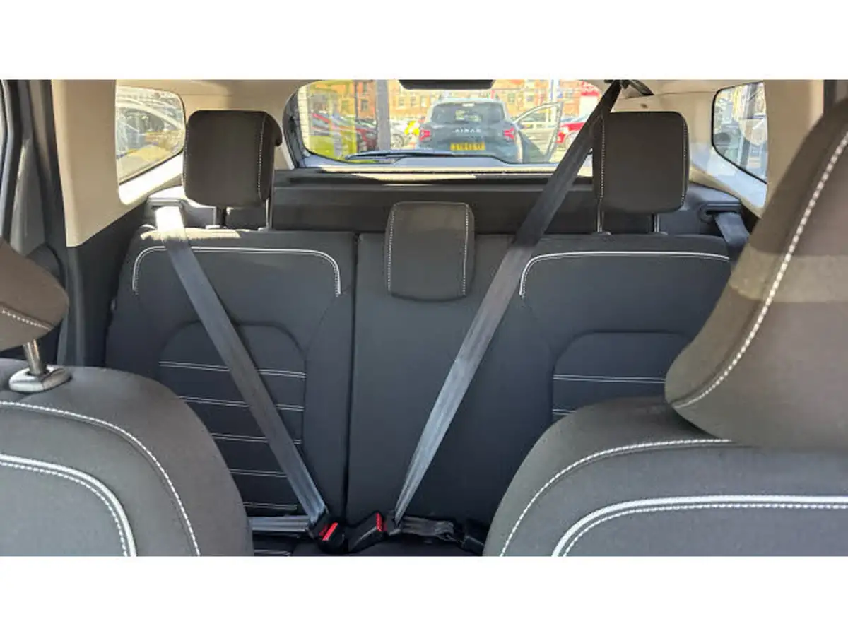 2023-dacia-duster-13-tce-journey-150bhp-edc-big-14