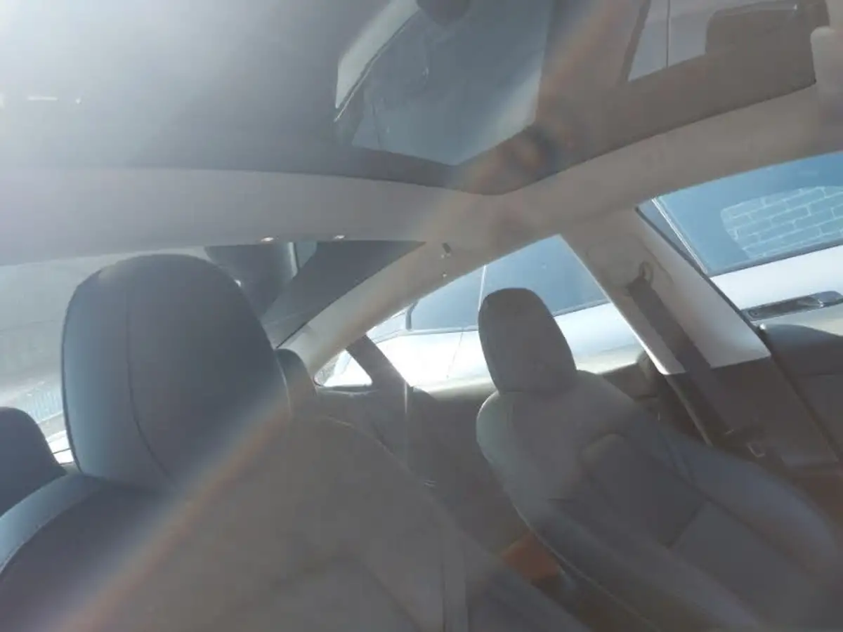 2023-tesla-model-3-e-performance-big-18