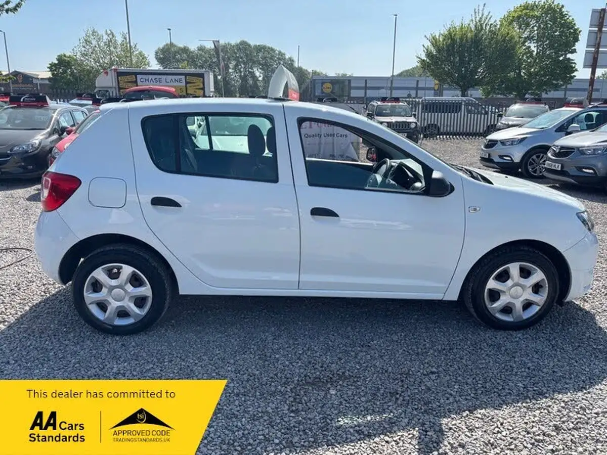 2014-dacia-sandero-12-ambiance-big-7
