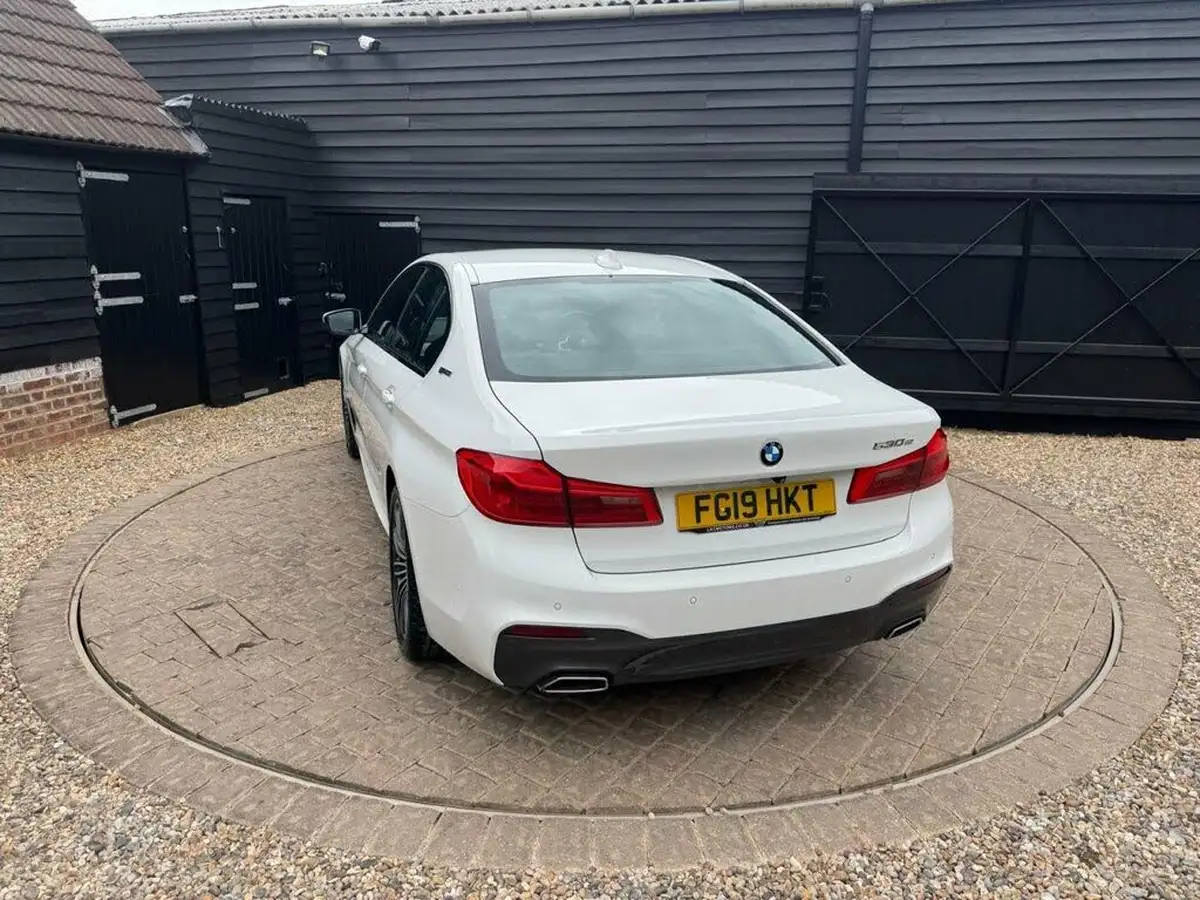 2019-bmw-5-series-20-530e-m-sport-auto-big-22