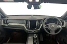2024-volvo-xc60-20-t8-ultra-black-edition-small-5