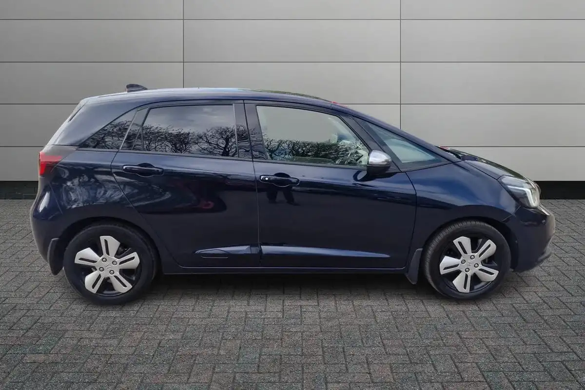 2021-honda-jazz-15-i-mmd-ex-107ps-big-4