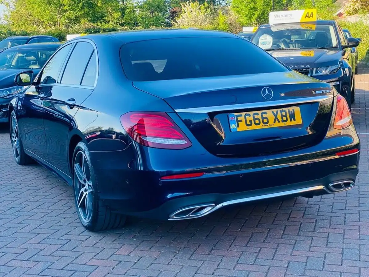 2016-mercedes-benz-e-class-20d-e220d-amg-line-ss-saloon-4d-big-8
