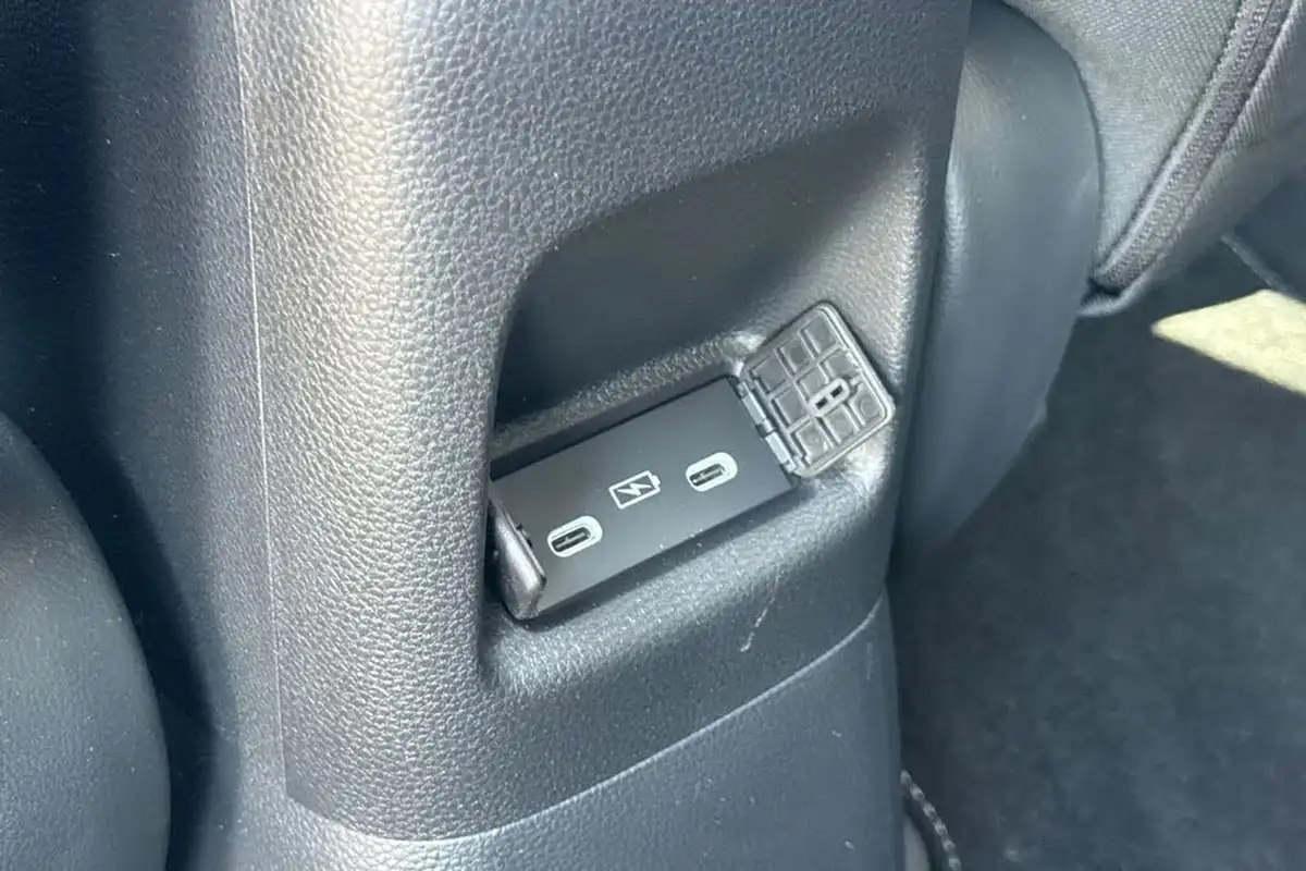 2024-honda-jazz-15-i-mmd-crosstar-advance-big-41