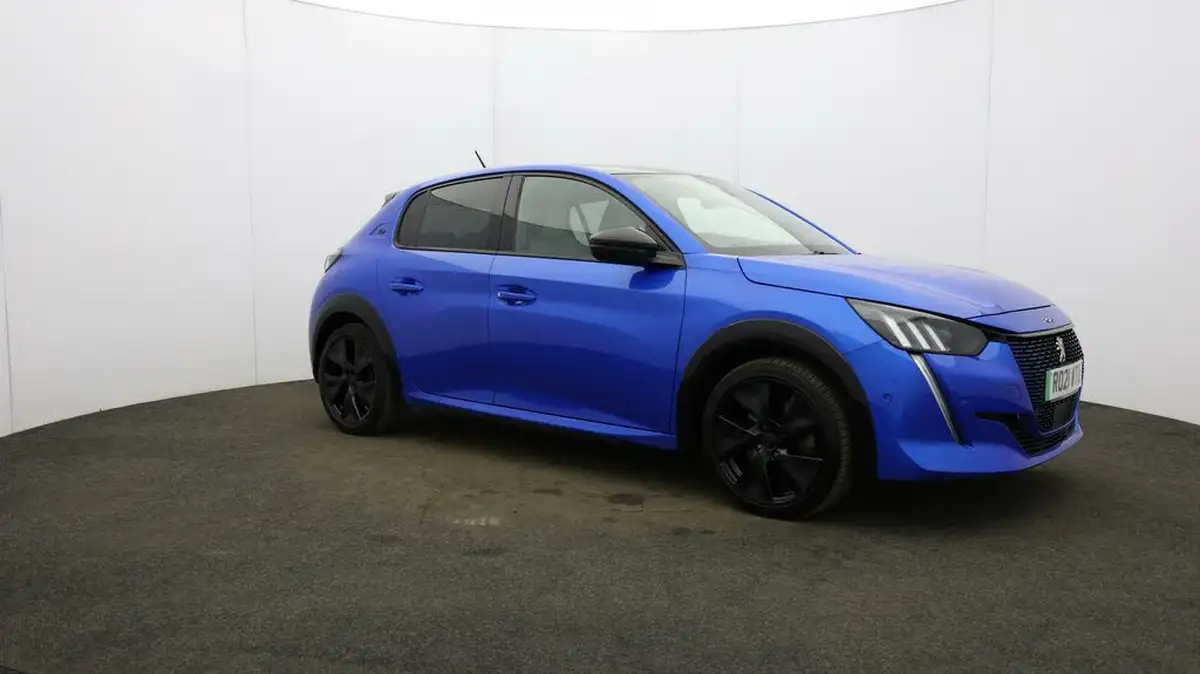 2021-peugeot-208-e-gt-premium-big-46