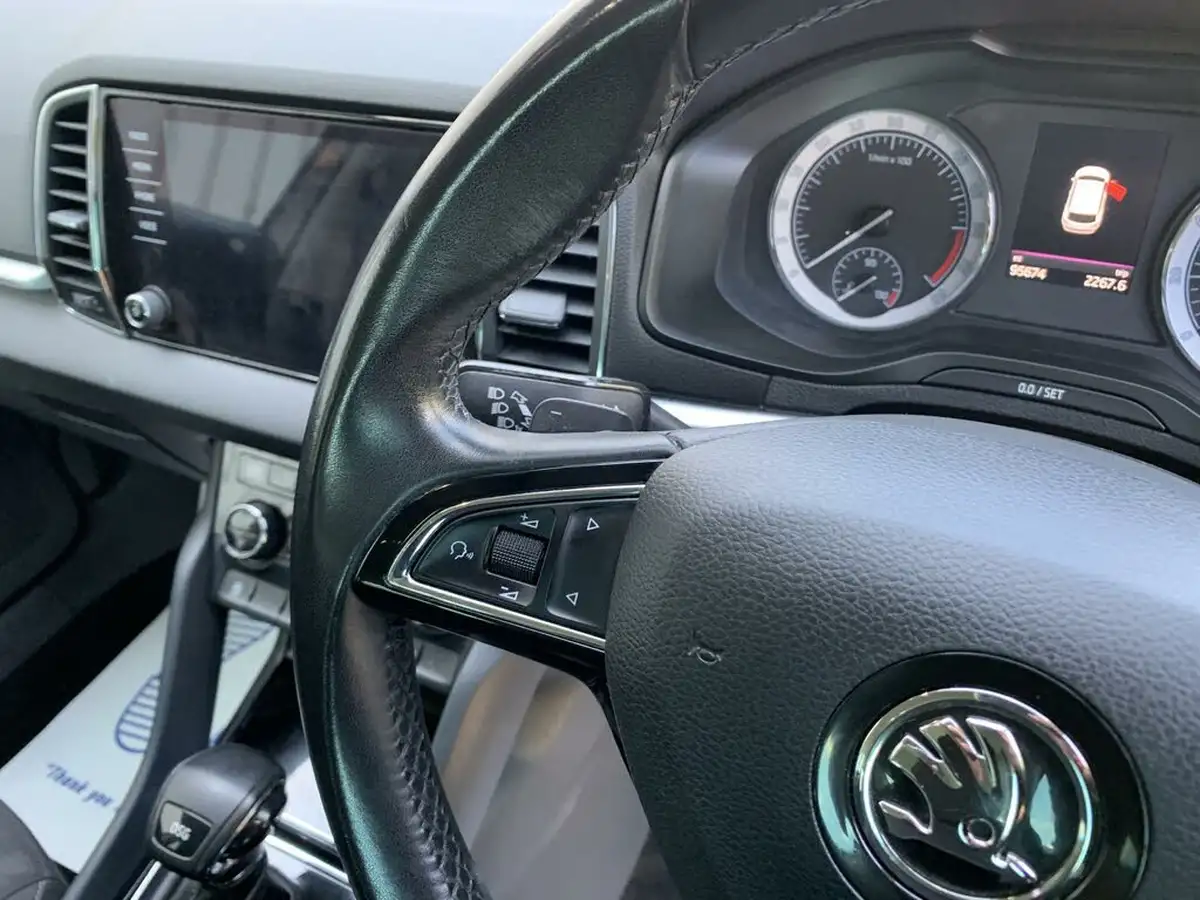 2018-skoda-karoq-16tdi-se-technology-ss-1598cc-dsg-big-25