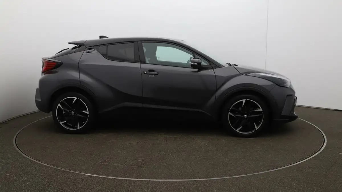 2022-toyota-c-hr-18-vvt-i-gr-sport-big-48