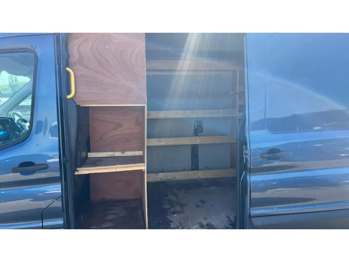 2022-ford-transit-big-4