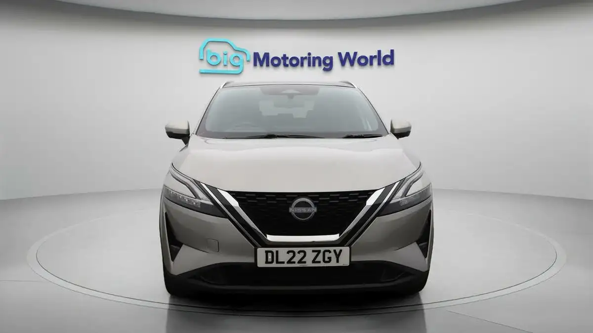 2022-nissan-qashqai-13-dig-t-tekna-140ps-mild-hybrid-big-2