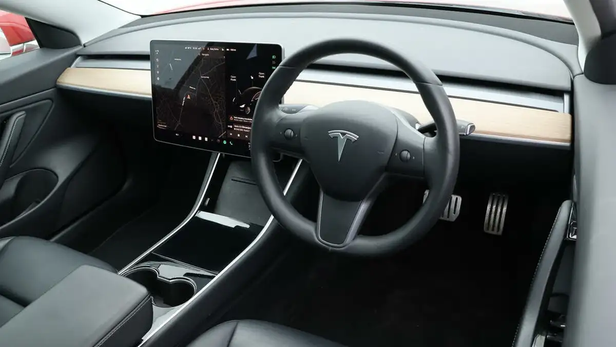 2019-tesla-model-3-e-4x4-performance-pack-big-9