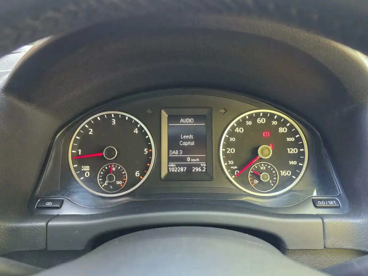 2011-volkswagen-tiguan-20td-match-140ps-big-23
