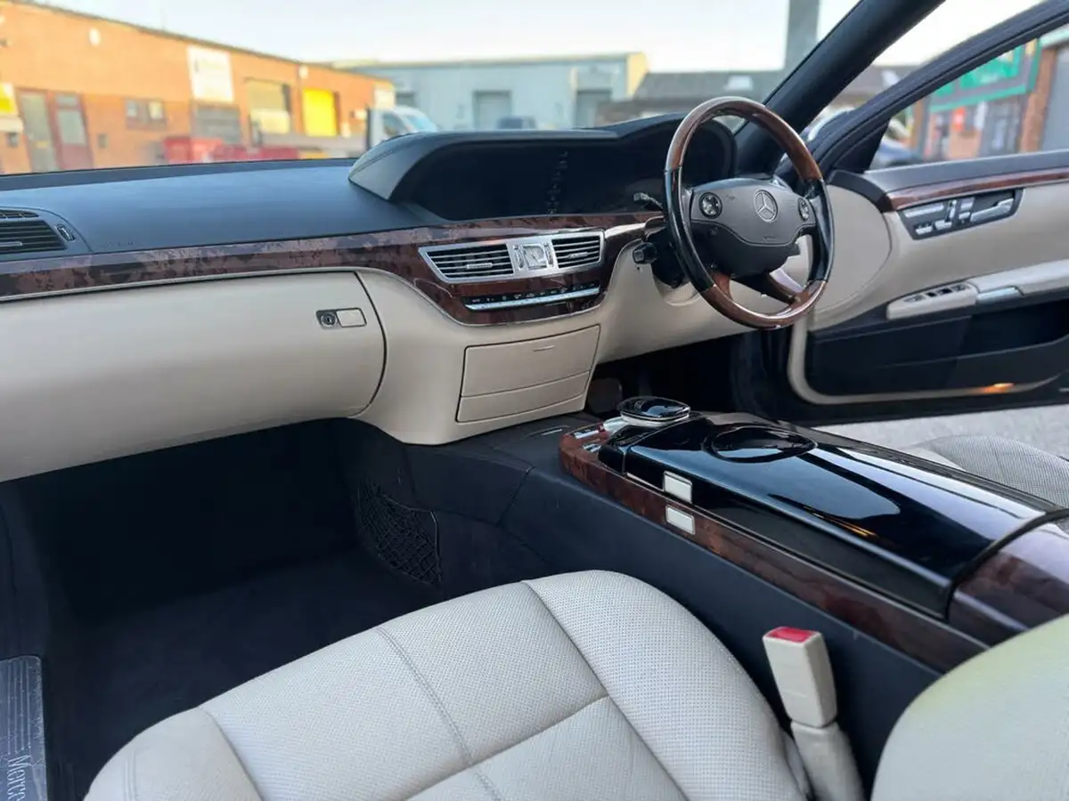 2009-mercedes-benz-s-class-30td-s320-cdi-big-21