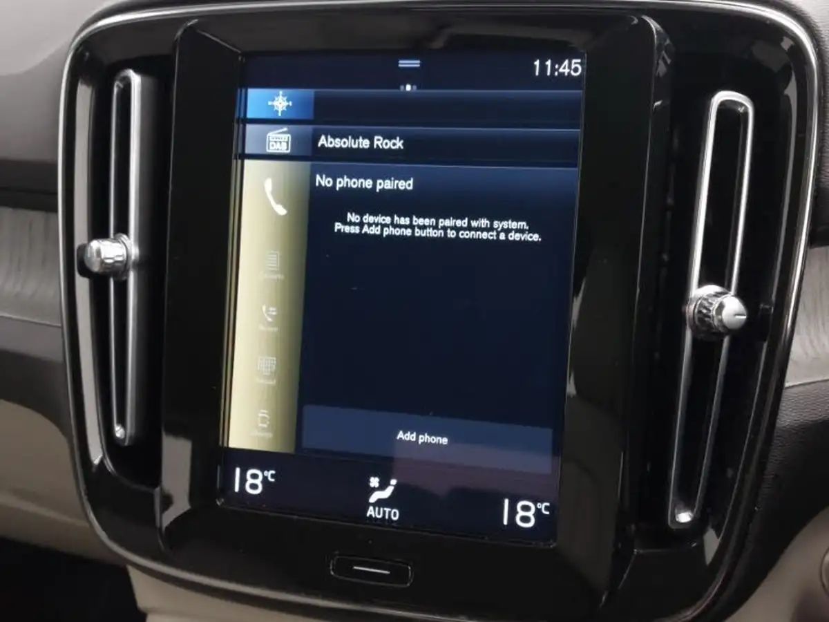 2021-volvo-xc40-15-t3-inscription-163bhp-big-14