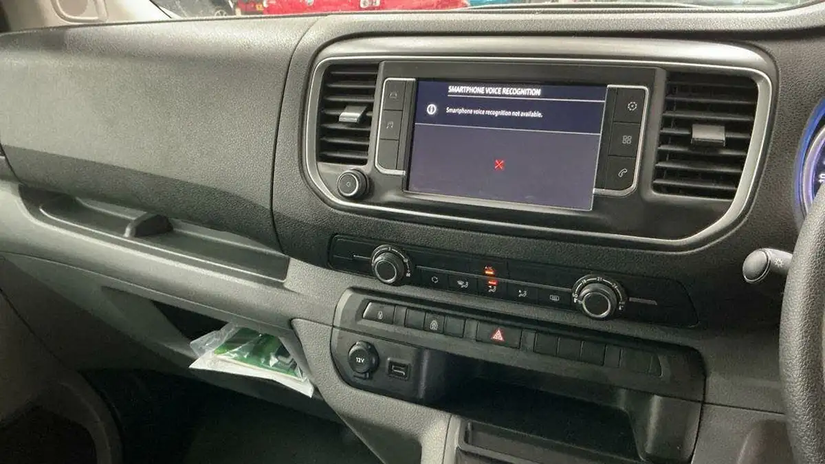 2022-vauxhall-vivaro-life-e-combi-l-9-seat-big-32