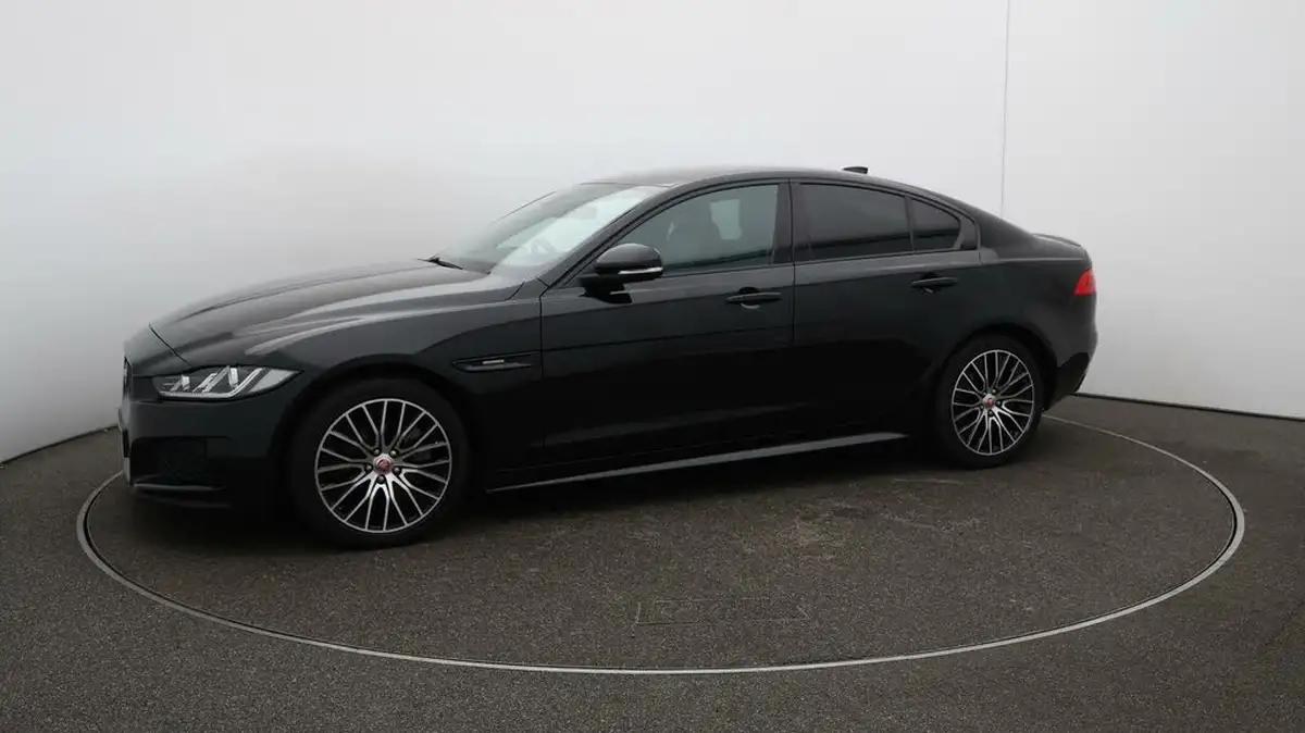 2019-jaguar-xe-20i-landmark-200ps-big-67