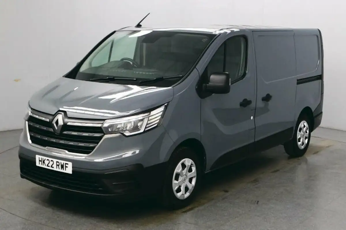 2022-renault-trafic-20dci-sl28-130-business-big-0
