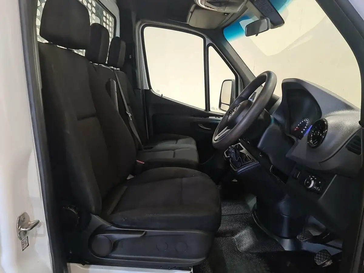 2022-mercedes-benz-sprinter-20cdi-315-l2h1-progressive-150pseu6dt-chassis-cab-rwd-big-4