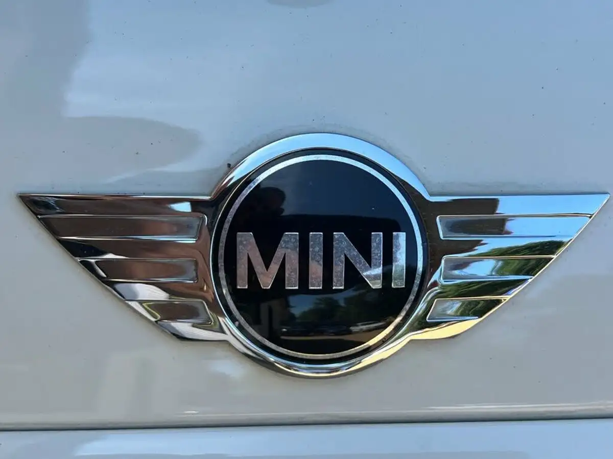2013-mini-cooper-16-cooper-s-184bhp-sport-chili-hatchback-3d-big-8